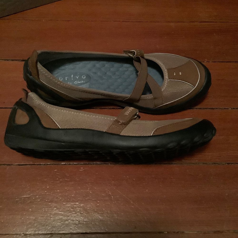 Pr!vo by Clarks "Acacia" brown slip-on sneakers size 6.5 NIB